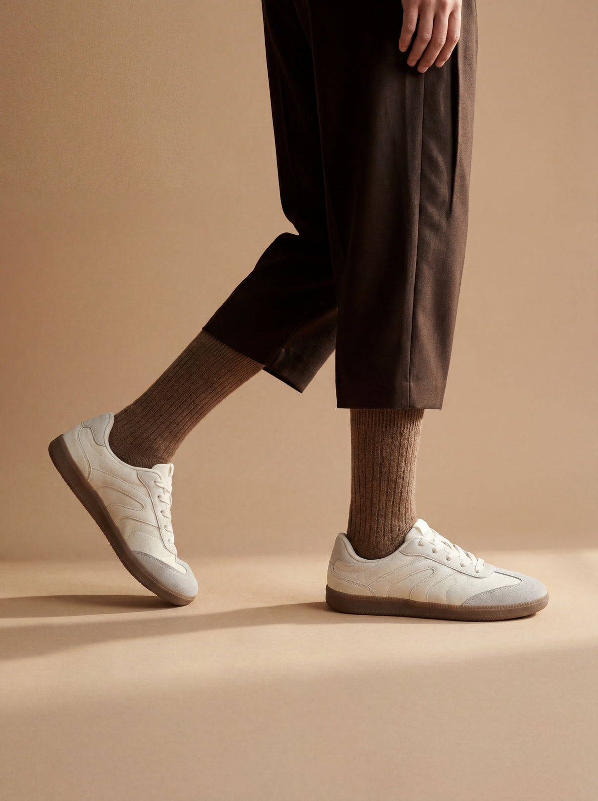 CHAUSSURES MINIMALISTES — alt view