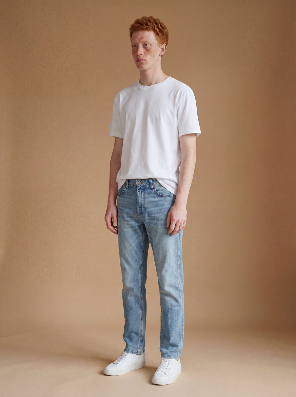 Le jean droit — alt view